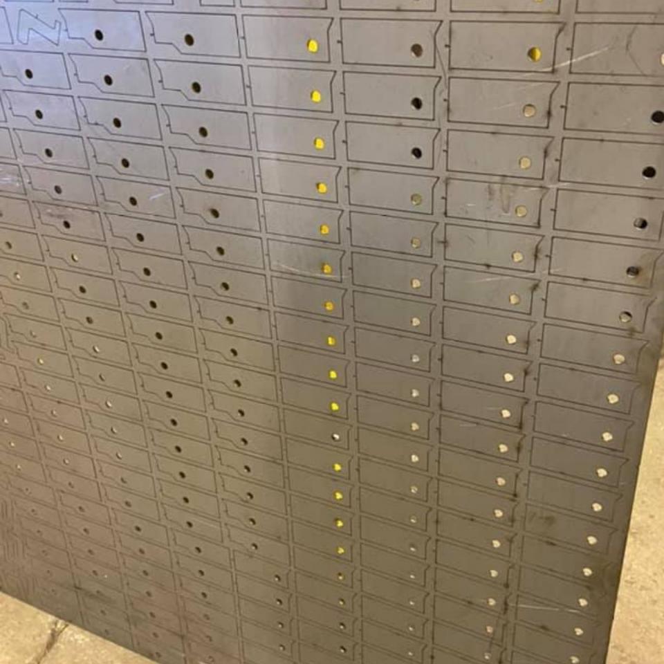 4 Reasons to Use Laser Cutting Services for Sheet Metal Fabrication