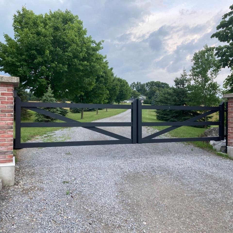 Factors To Consider While Choosing Metal Privacy Panels