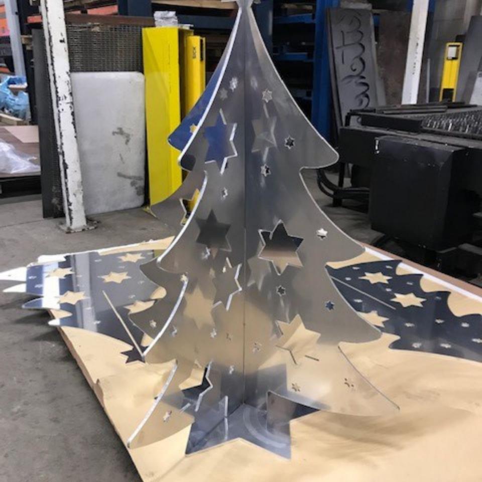 How Laser Cutting Services Maximize Productivity